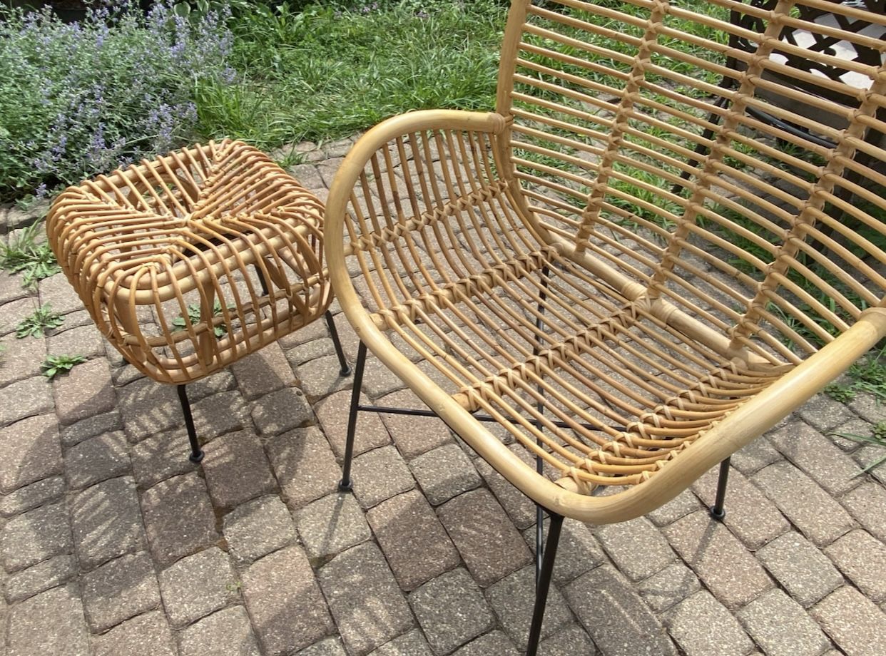 Wood Outdoor chair w/ottoman