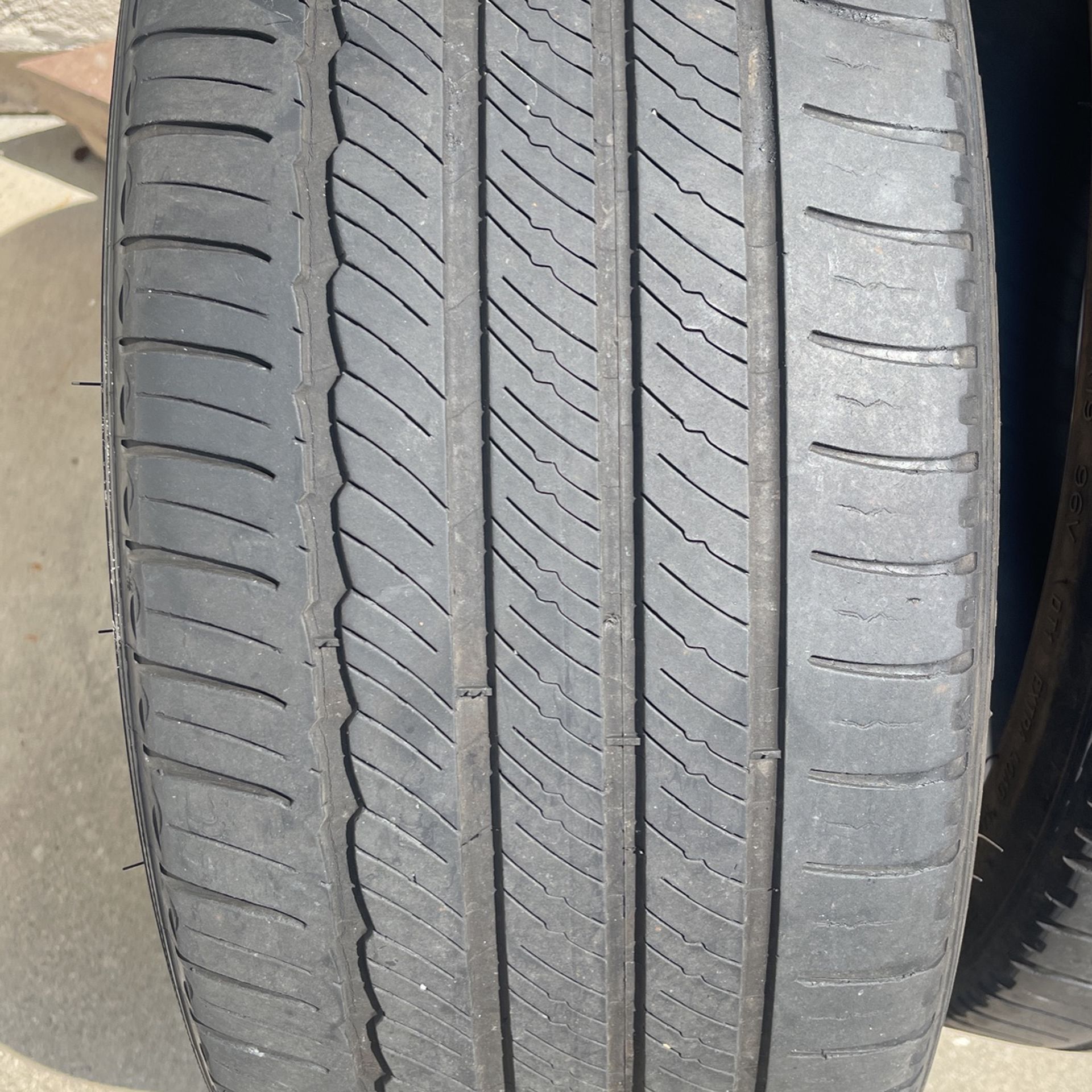 2 Used Michelin Tires 235/40/19 for Sale in Yorba Linda, CA OfferUp