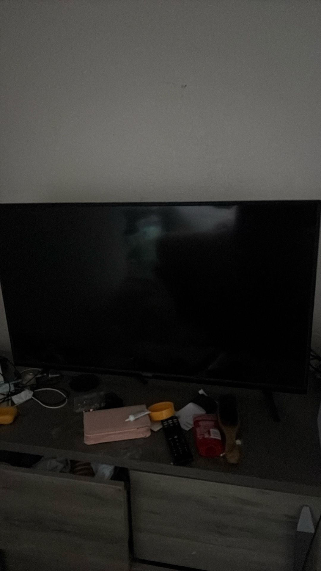 Vizio 45’ TV