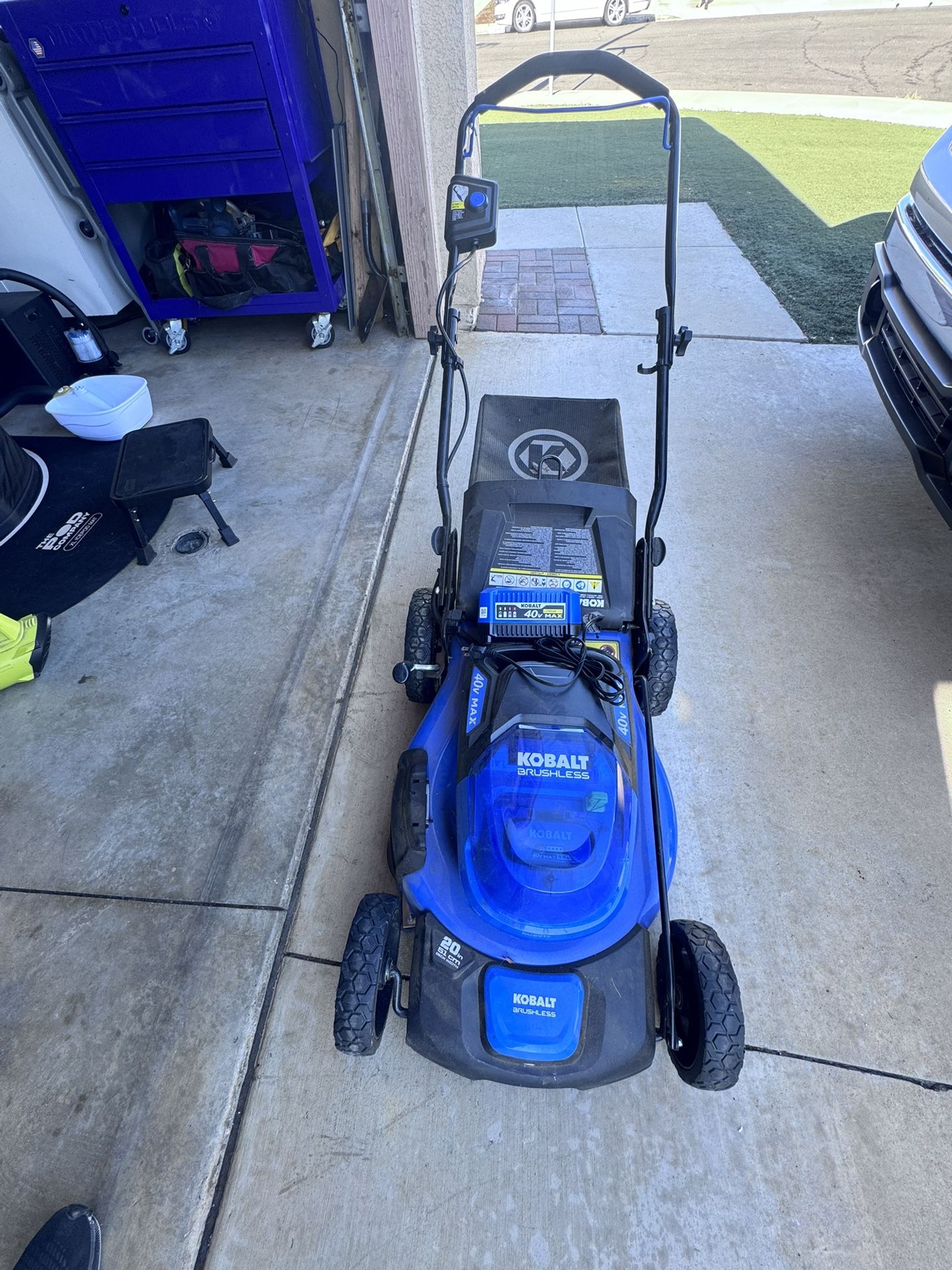 KOBALT 40V Cordlesss Mower 5 AH Battery + Charger 20"