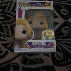 Rapunzel Vinyl Figure with Pin