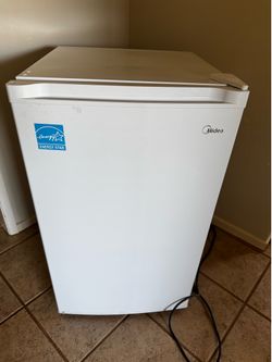 Midea Mini Stand Up Freezer