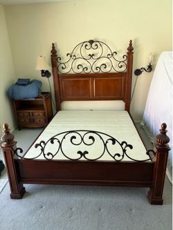 Wood and Metal bed frame Queen size