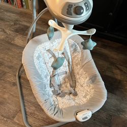Graco Baby Swing