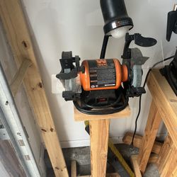 WEN Table Top Grinder With Stand
