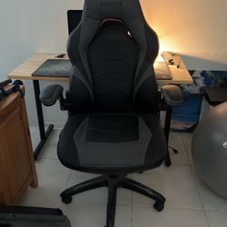 Emerge Gaming Chair 