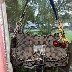 Black Coach Signature Soho