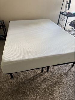 Full size mattress with metal frame