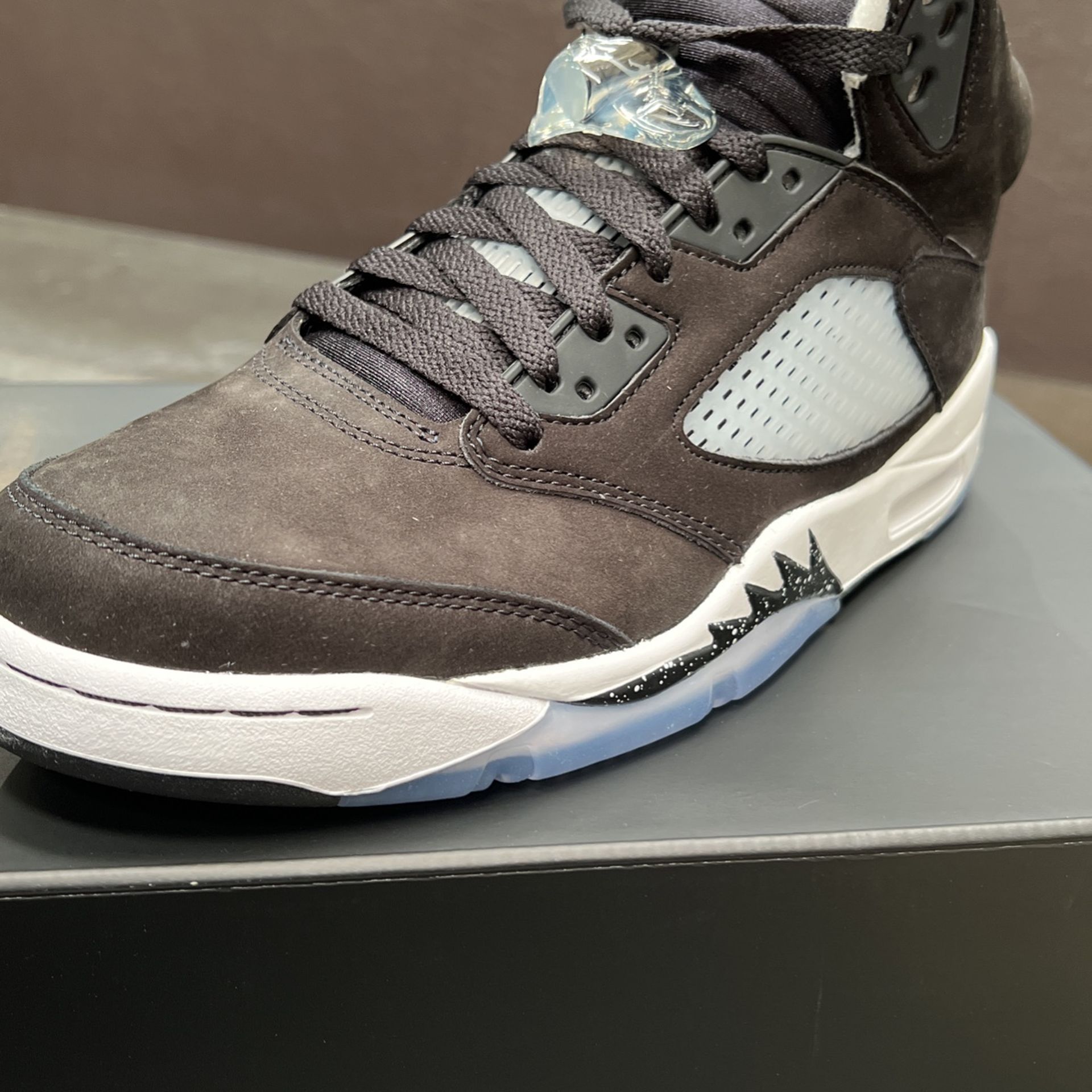 Air Jordan 5 “Moonlight” Sz 9M