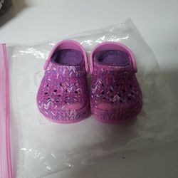 Baby Girl Size 5  Lined Crocs 