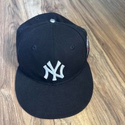 NY Yankeys Fitted Hat