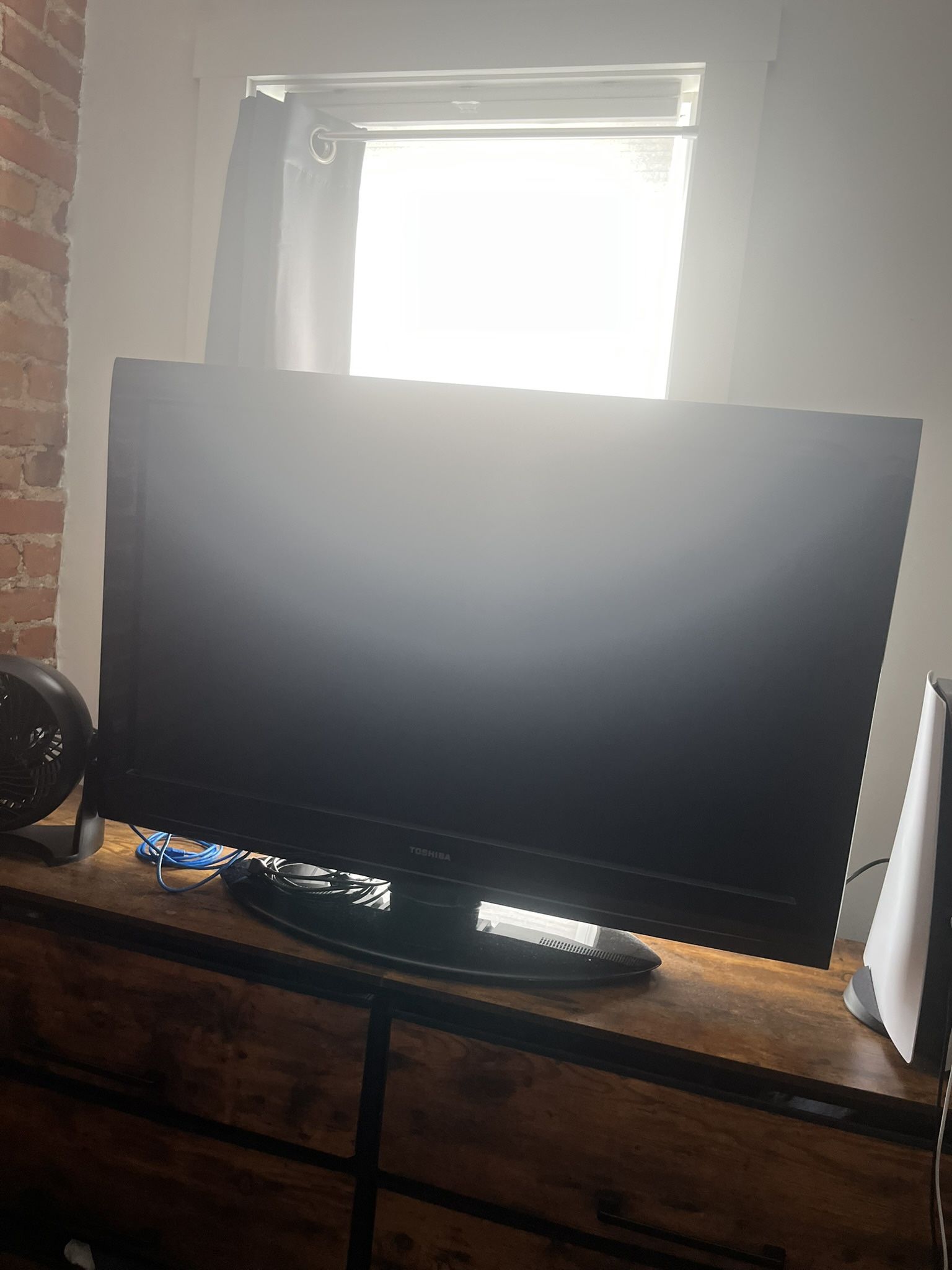 Toshiba 40 Inch TV (not a Smart TV)