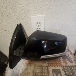 Chevy traverse Driver Slide Mirror