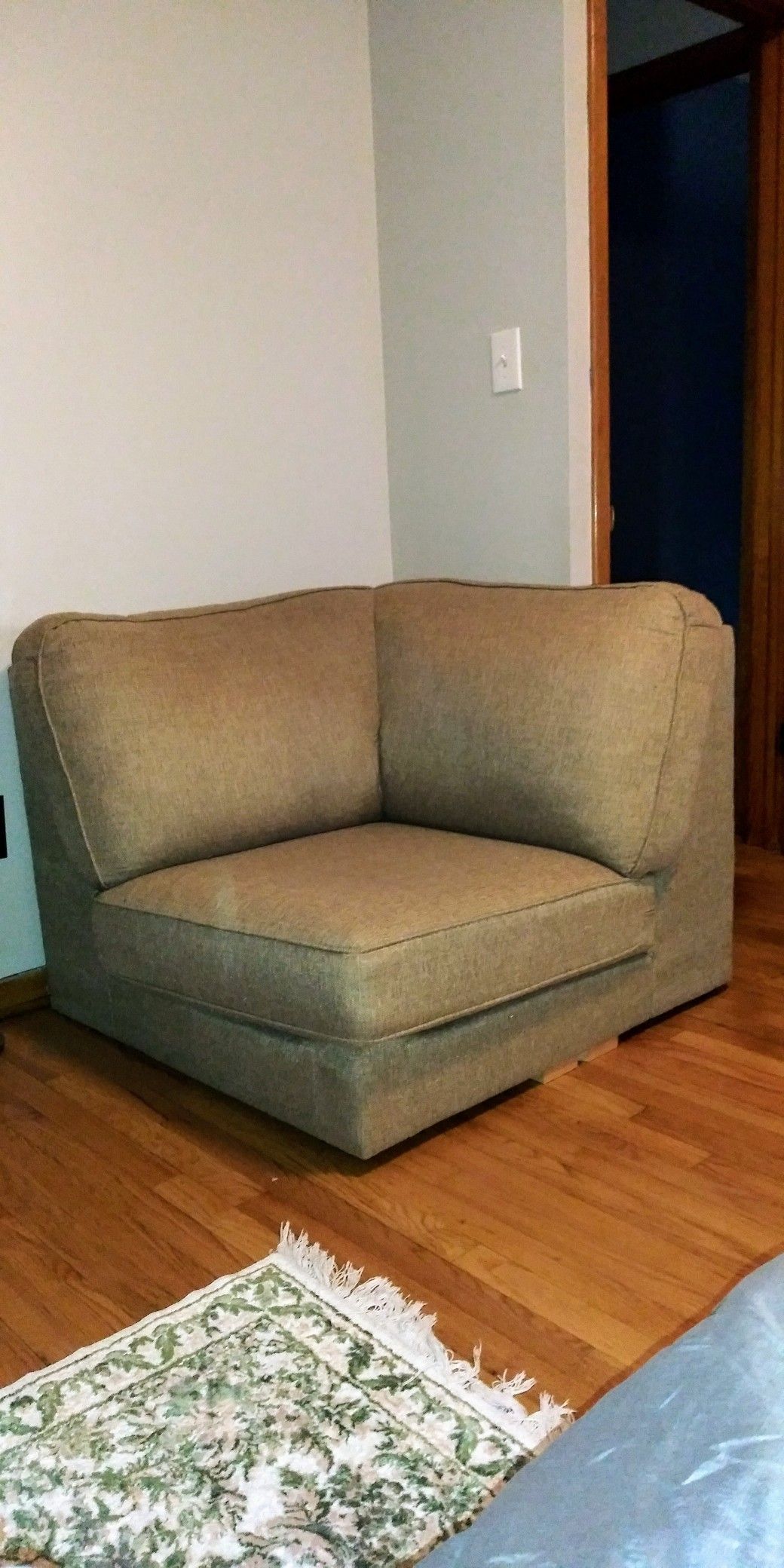 Corner chair