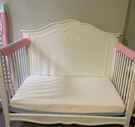 Convertible Crib/toddler bed