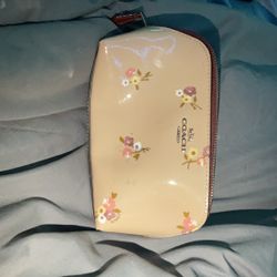 Coach cosmetic 17 With Baby Bouquet Print