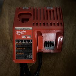 Brand New Milwaukee Charger 