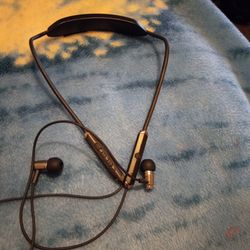 V Moda Wireless  Headphone 