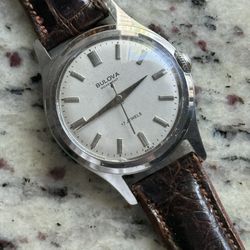 Vintage Bulova Manual Silver Dial Wind 17 Jewels - Great Condition - Running