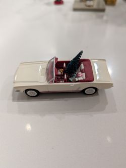 Hallmark 1964 Mustang 🐎 Convertible W/Christmas Tree 🎄 In Backseat 