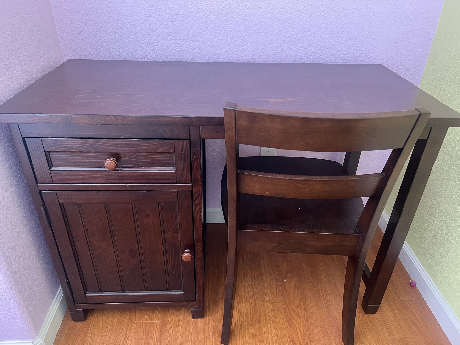 Pottery Barn Kids Desk With Chair