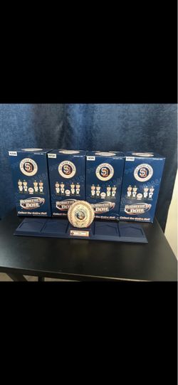 2003 Padres bobble head, Set