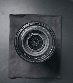 Fujifilm Fujinon XF 16-80mm F4 R OIS WR Zoom Lens + Hood & Caps - Excellent Condition