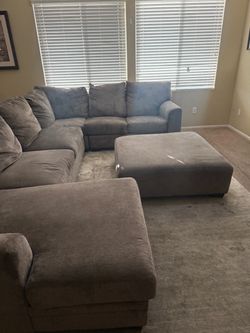 U shape sectional with ottoman