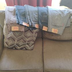 Slightly Used Men's Levi's