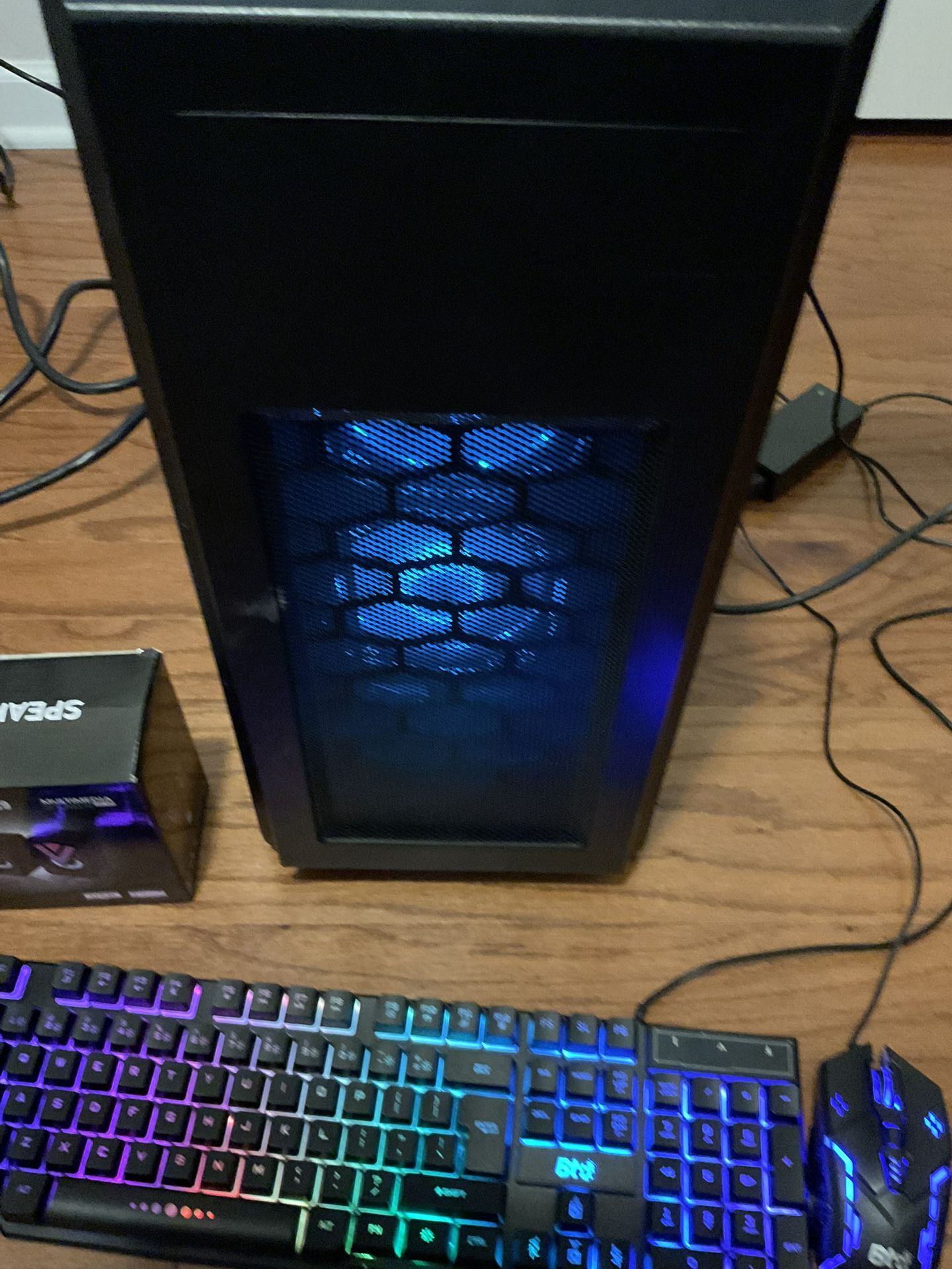 GAMING DESKTOP SETUP
