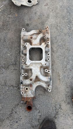 Small block intake manifold