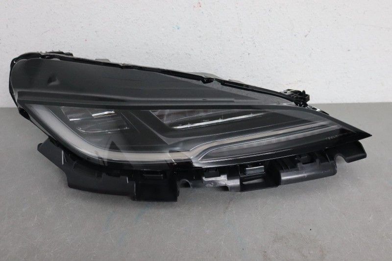 2024 2025 TESLA MODEL 3 RIGHT SIDE HEADLIGHT WITH LED OEM