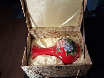 Chinese Porcelain Red Floral Vase