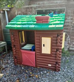 Play school Fisher-Price plastic log cabin
