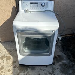 LG Electric Dryer