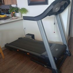 Treadmill 