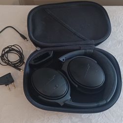 Bose QuietComfort 35 II Bluetooth Wireless Over-Ear Headphones (Black)