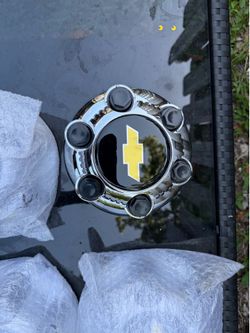 4 Chevrolet 8-lug wheel center caps