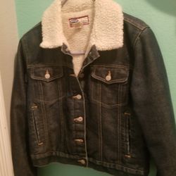 Old Navy Jean Jacket..Size Med Womens..Fleece Lining..Great Condition!