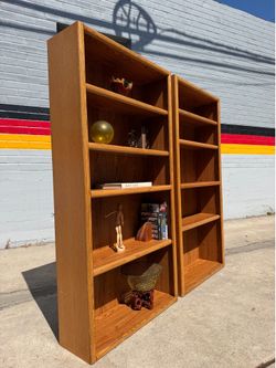 Pair of Vintage Mid-Century Modern Style Oak Bookcases