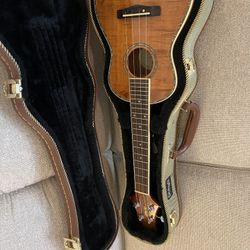 Greg Bennet Uk-100 Ukulele W/stagg Case