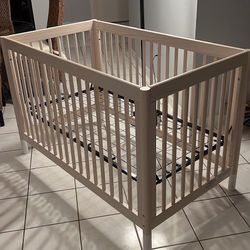  Babyletto Hudson Washed Natural Wood 3-in-1 Convertible Crib
