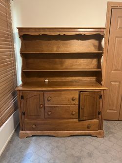 Vintage Display Hutch 