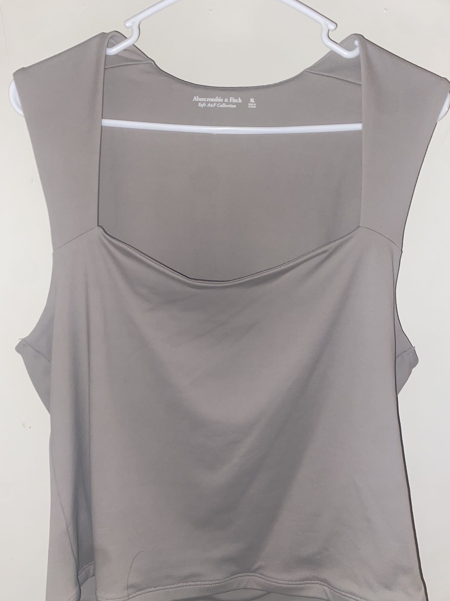 Abercrombie Top Size XL $5