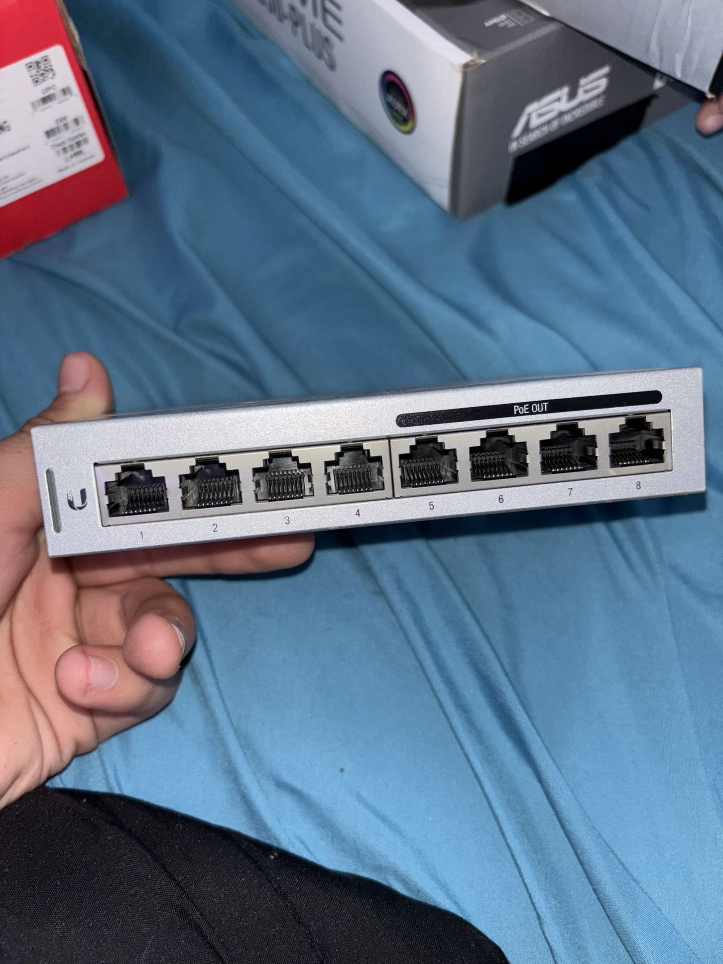 Ubiquiti UniFi Switch 8 60W