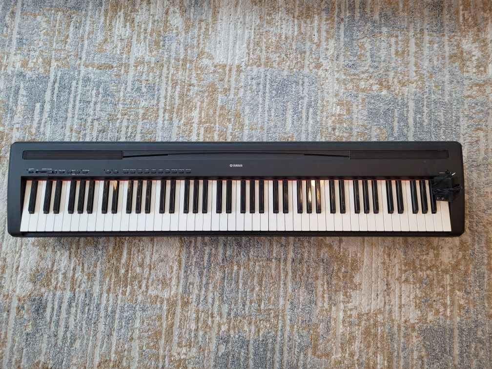 Yamaha P-85 Keyboard 