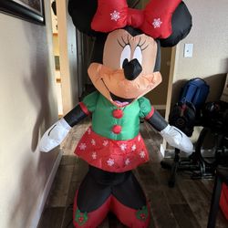 Pre-lit Inflatable Minnie Mouse 