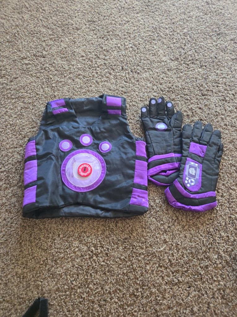 Wild Kratts Aviva Vest, Pair Of Gloves And Creature Disc