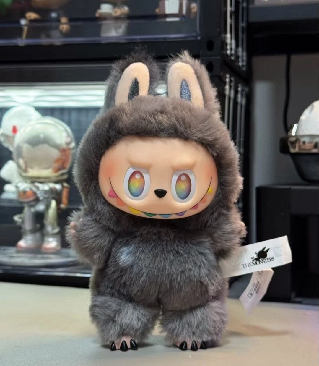 Hidden-ID POP MART The Monsters Labubu Big into Energy Plush Figure