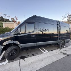 2021 Mercedes-Benz Sprinter 2500